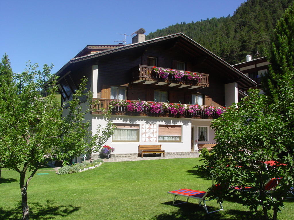 Hotel Garni Conturina Santa Cristina Val Gardena Exterior foto